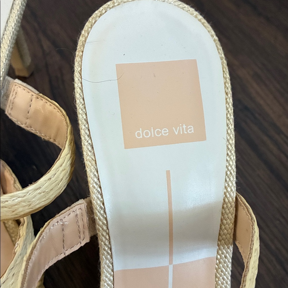 Dolce Vita Women's Mustard Woven healed sandals. - Picture 4 of 5